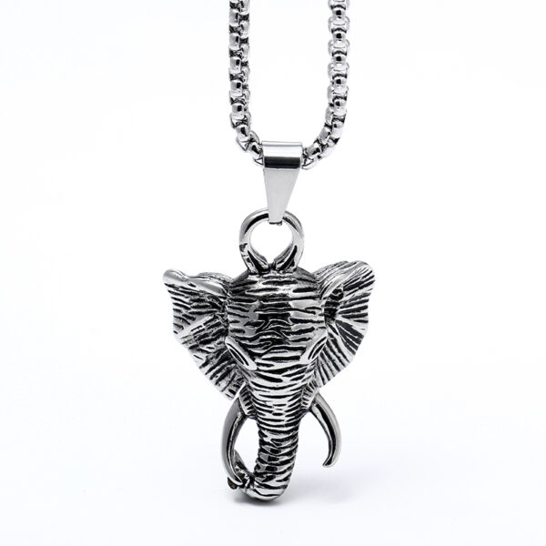 Elefante Colmillo Plateado